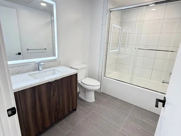 Montecito Lofts — Photo 24