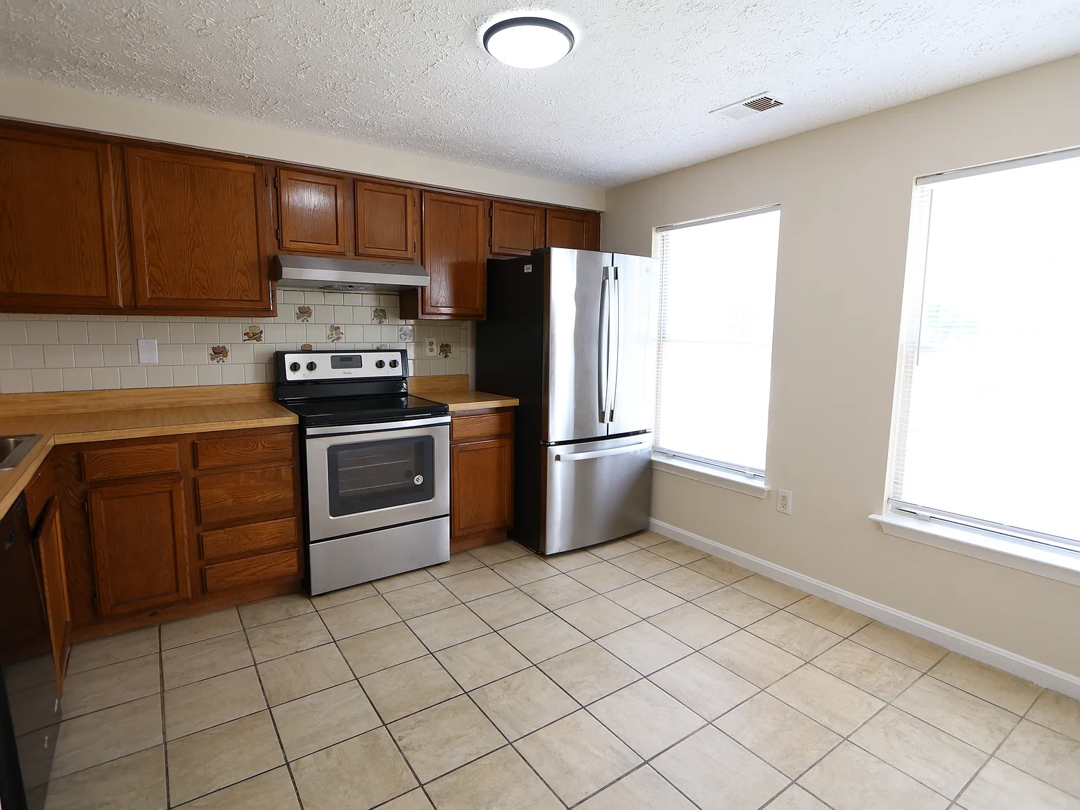 2 bed, 2.5 bath, 1120 sqft, $2,150 — Photo 2