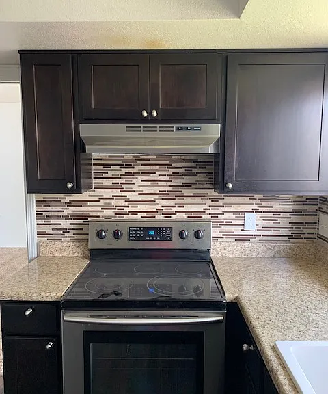 E Carolina Pl — Photo 13
