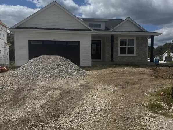 1102 Oxbow COURT, Pewaukee, WI 53072