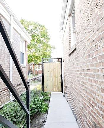 5th image of 5119 W Saint Paul Ave