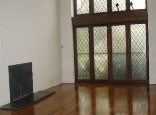 2867 Ludlow Rd, Cleveland, OH 44120