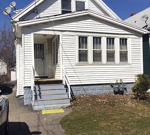 2nd image of 638 Lasalle Ave