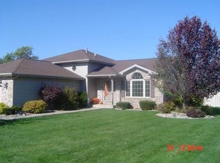 9600 W 95th Pl, Saint John, IN 46373