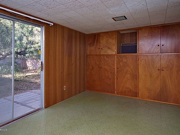 4th image of 2617 E Linden St