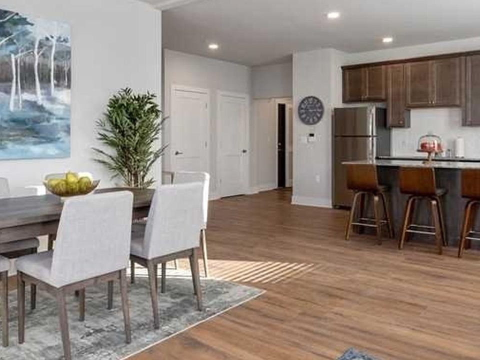 1st image of 500 Van Bussum Ave APT 206
