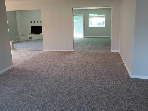3rd image of 3326 W Euclid Ave