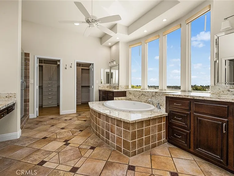 934 N Big Sky Ln — Photo 39
