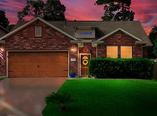 1713 Round Oak Ln, Conroe, TX 77304