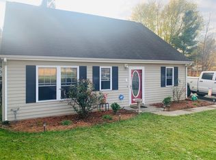 5 Rosehill Dr, Christiansburg, VA 24073