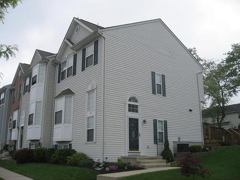 2nd image of 221 Lodestone Ct