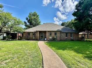 104 Toler Dr, Mesquite, TX 75149