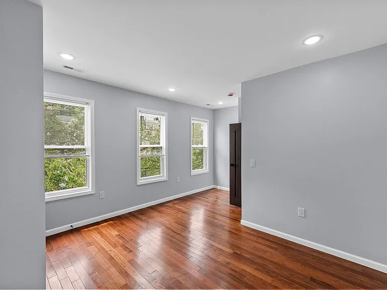100 Atlantic St — Photo 25