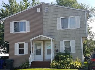 31 Rita Ave, Bridgeport, CT 06606