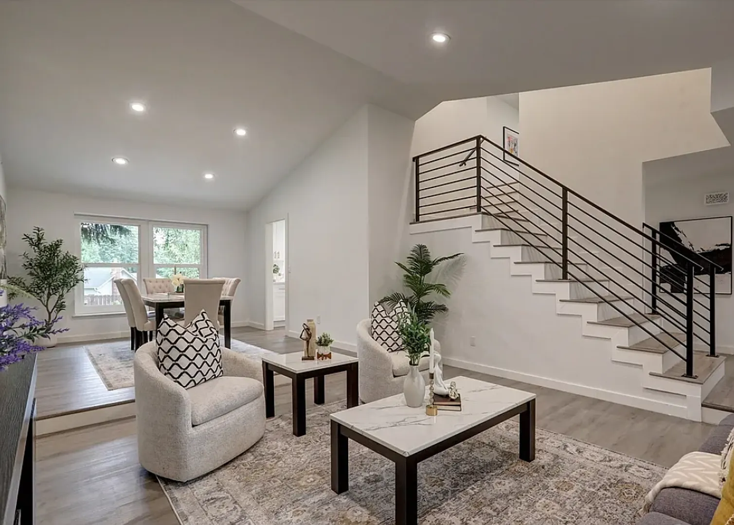 Beautiful and quiet home in Carriage Wood — Photo 4
