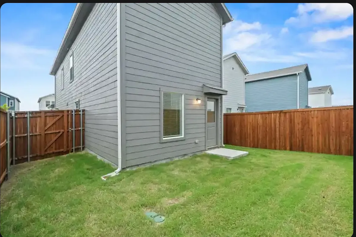 801 Wagtail Dr — Photo 3