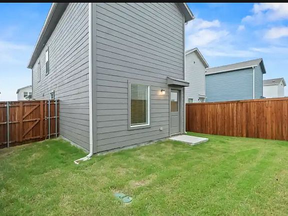 3rd image of 801 Wagtail Dr