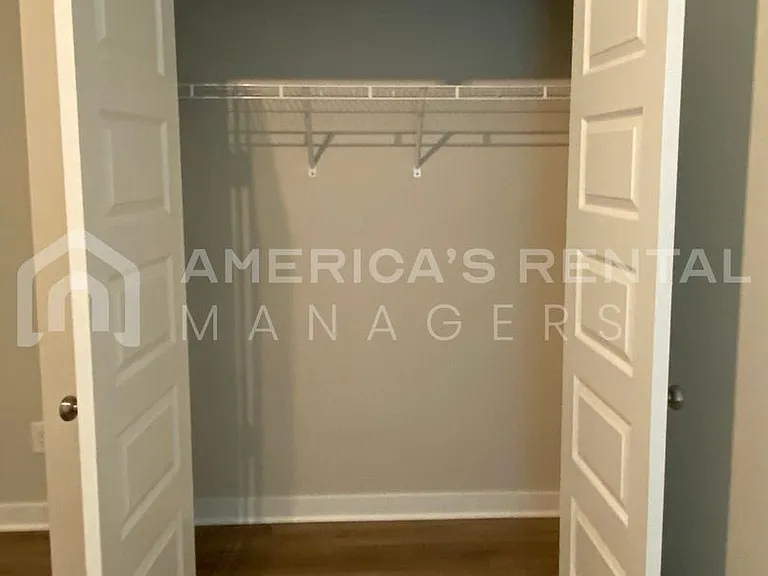 1300 Brookhaven Dr — Photo 18