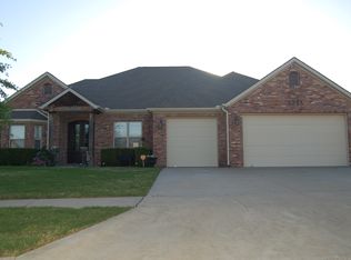 4785 Brandywine Dr, Fayetteville, AR 72764