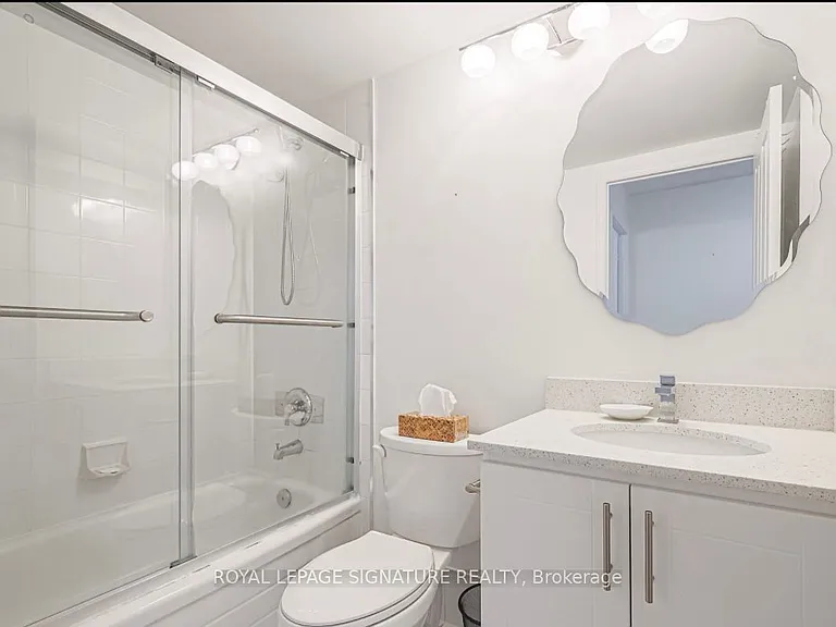 7250 Yonge St #1003 — Photo 21