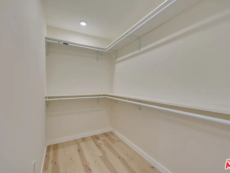 928 N San Vicente Blvd #108 — Photo 7