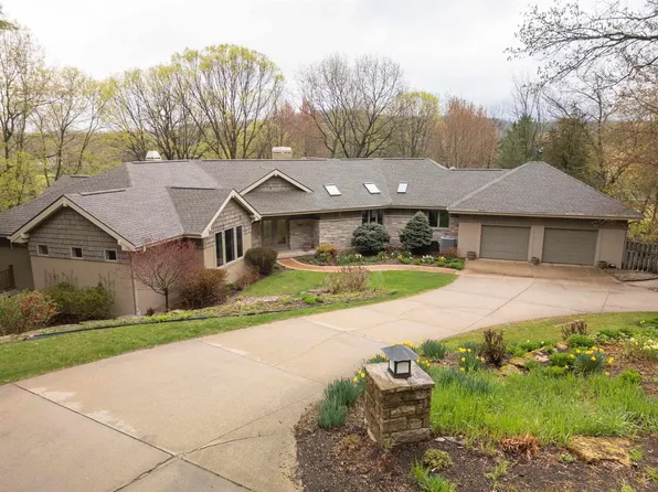 1627 South Springs Drive, Spring Green, WI 53588