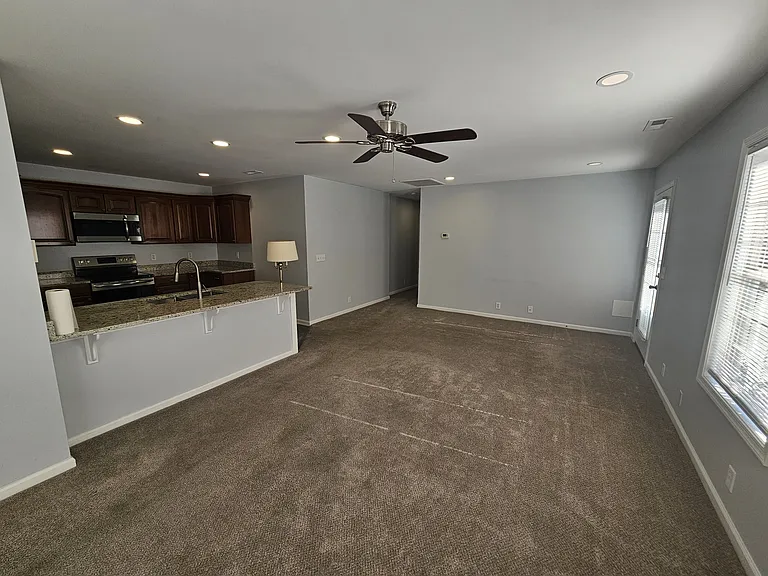 Living room/ Dining area