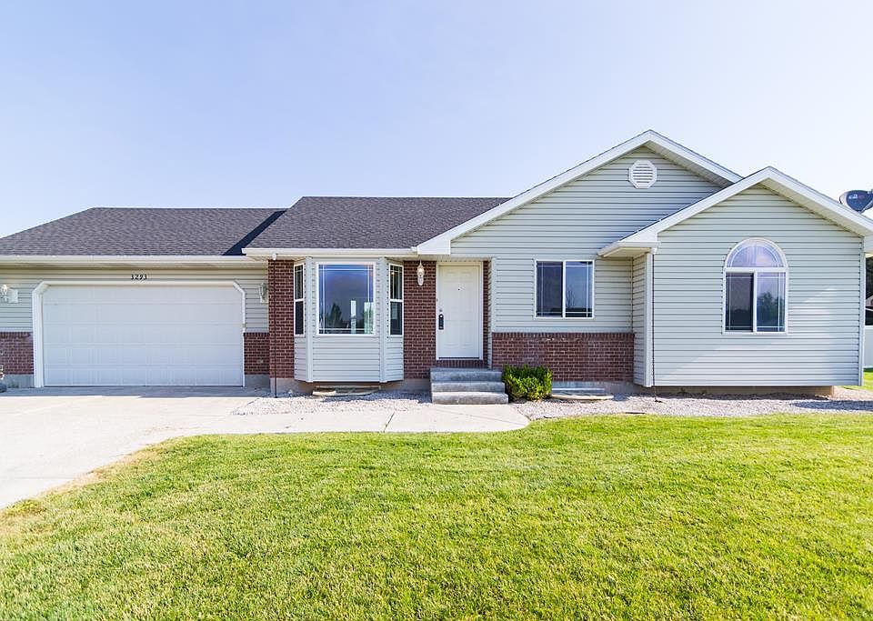 1st image of 3293 Pinnacle Dr