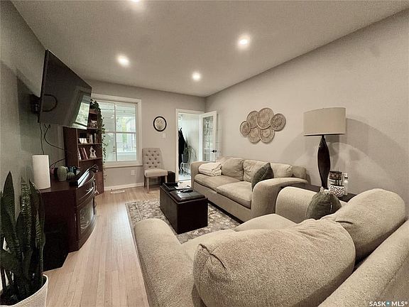 3rd image of 1449 MCINTOSH STREET