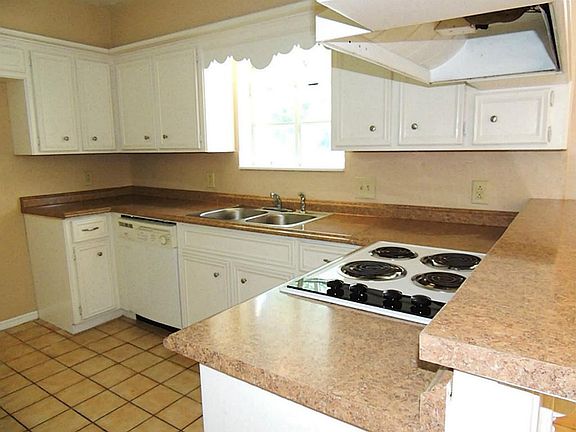 5th image of 11518 Pebbleton Dr
