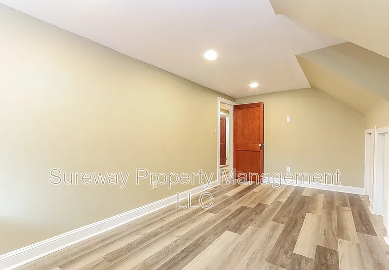 2009 E McGalliard Ave #2 — Photo 3