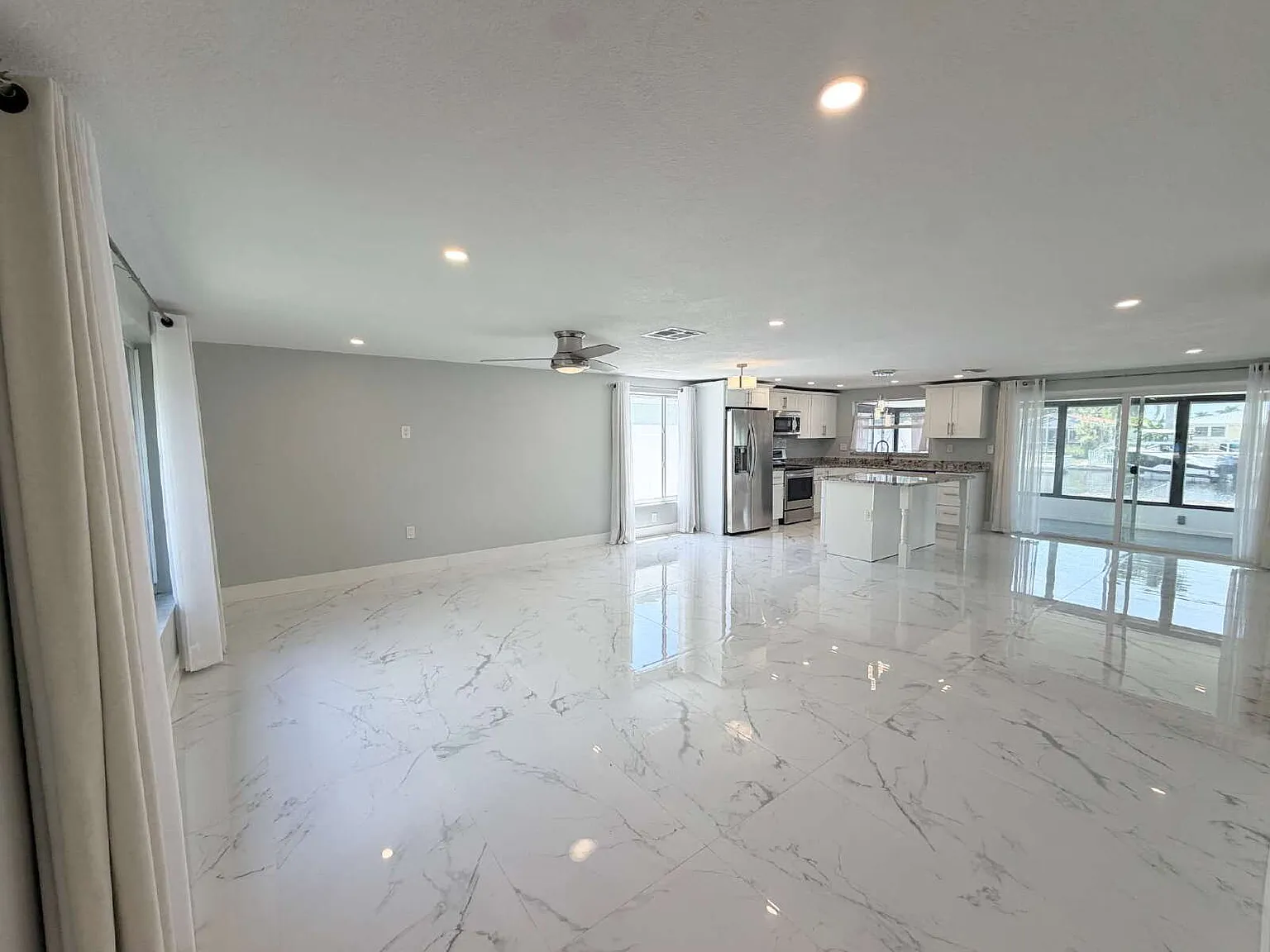 2 bed, 2.0 bath, 1116 sqft, $2,500 — Photo 4