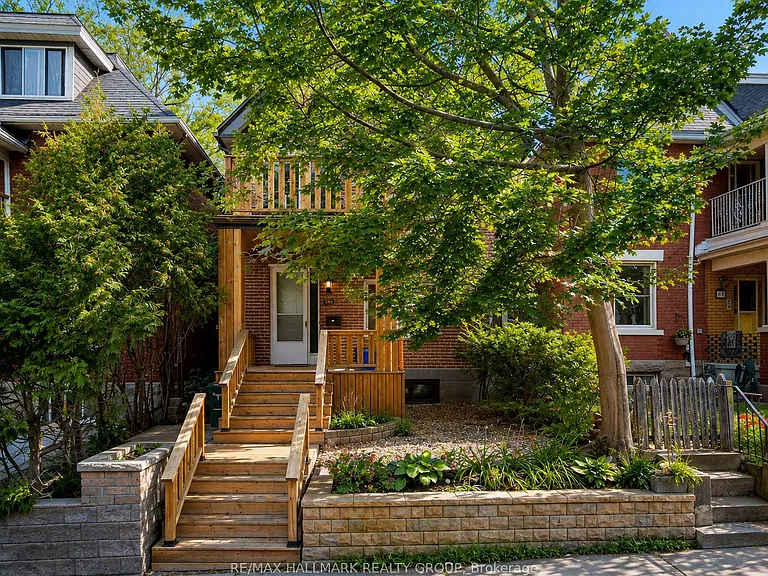 133 Spadina Ave #2 — Photo 1