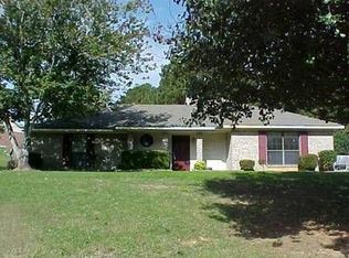 2585 S Cobb Loop Rd, Millbrook, AL 36054