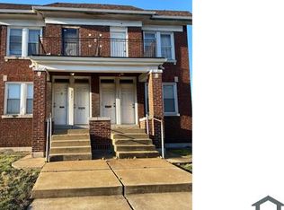 5544 Palm St, Saint Louis, MO 63120