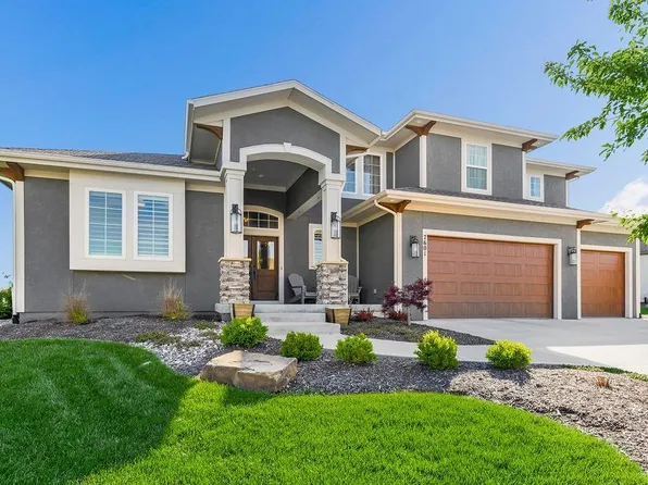 7601 Houston St, Shawnee, KS 66227