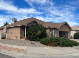 1131 Los Padres St SE, Albuquerque, NM 87123