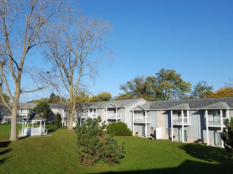 1523 Sheridan Rd — Photo 14