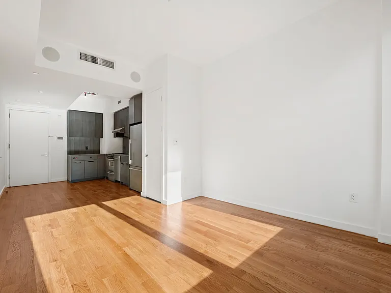 54 Noll St #240 — Photo 4