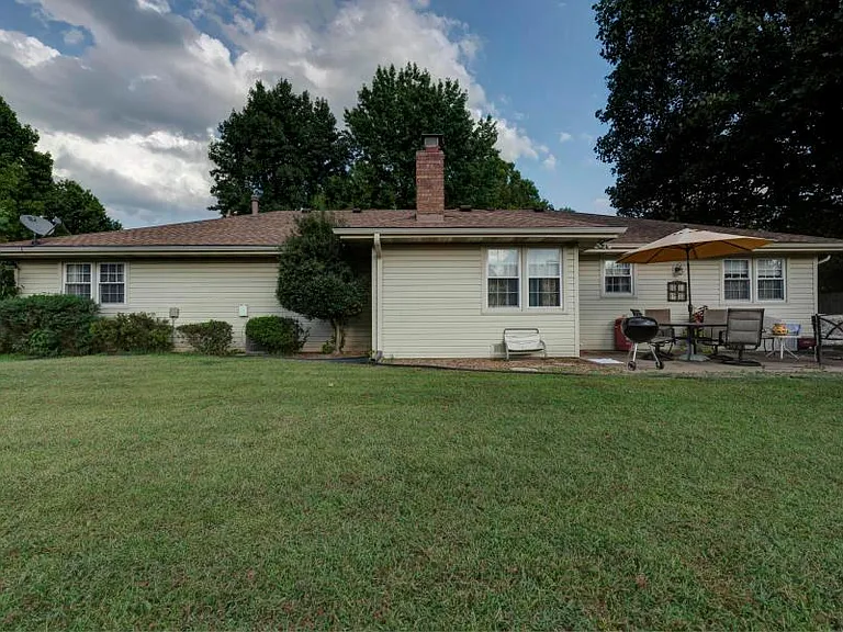 5505 S Clay Ave — Photo 9