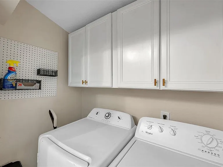 3371 N Bay Ave — Photo 23