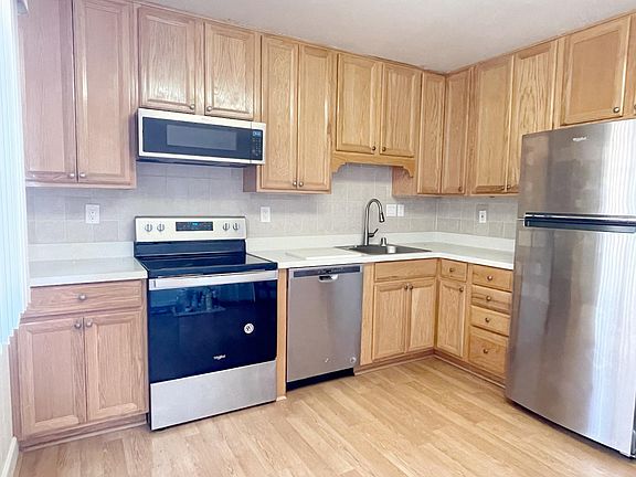 3rd image of 1245 Coronado Dr APT 2