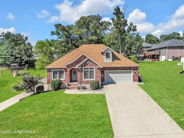 5408 La Charette Dr, Jefferson City, MO 65109