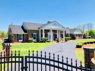 201 College Park, Columbia, KY 42728