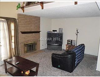 3rd image of 2200 Verdinal Dr