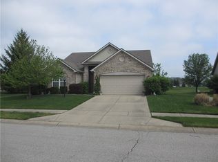 5854 Lost Oaks Dr, Carmel, IN