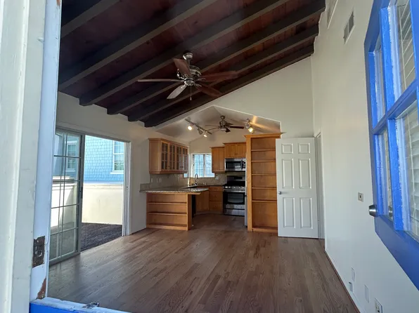 (undisclosed Address), Newport Beach, CA 92662