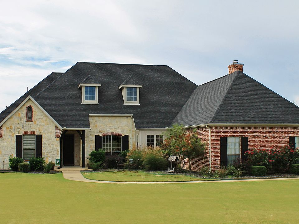 1st image of 232 Pheasant Hill Dr