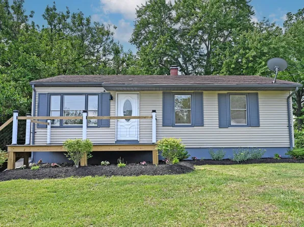 585 Brantner Ln, Cincinnati, OH 45244