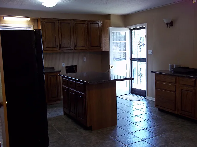 8592 Southaven Cir E — Photo 4